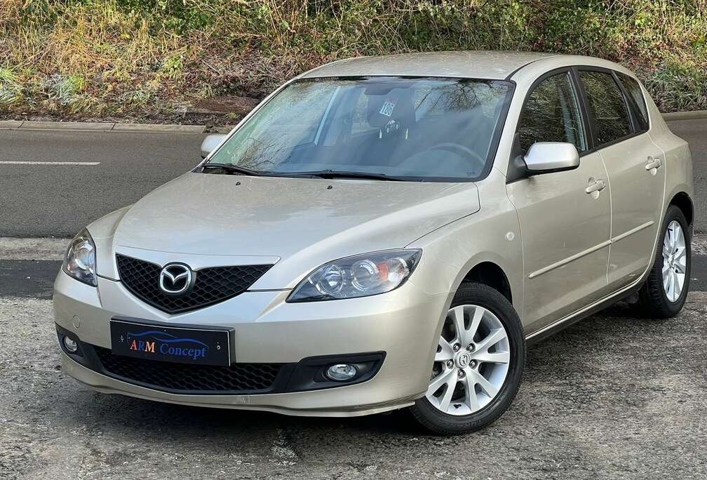 Mazda 1.6i ESSENCE sport 1er propriétaire GARANTIE 1 an