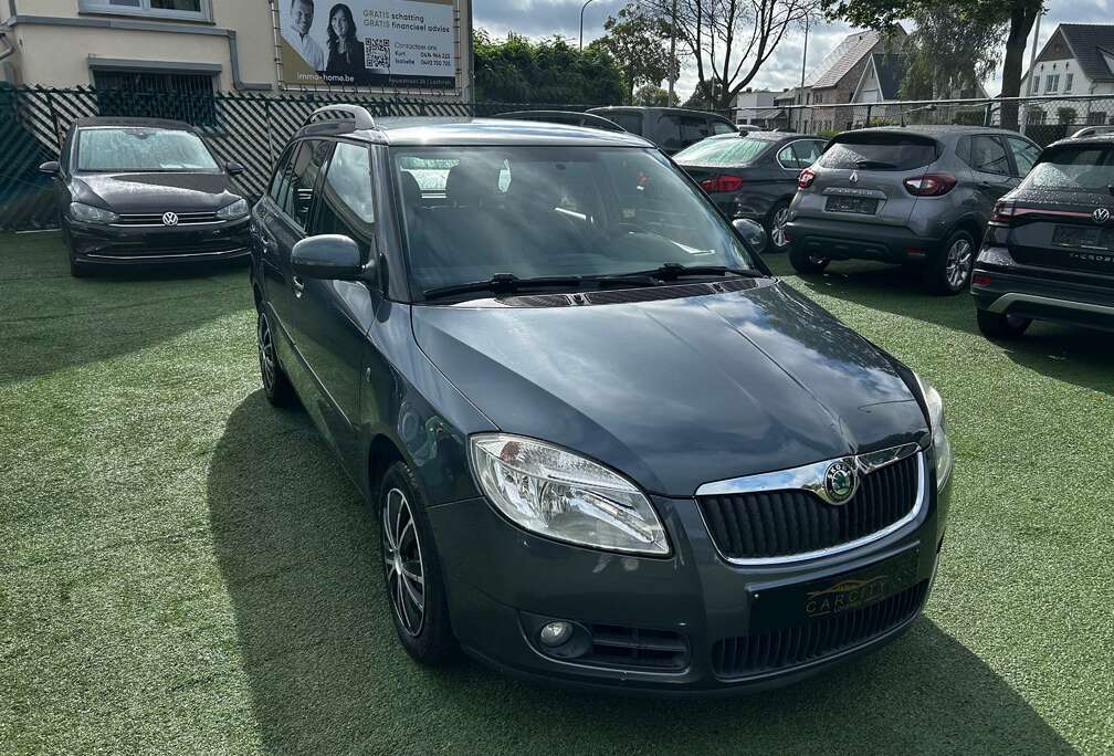 Skoda SW 1.4i Ambiente ° AIRCO ° PARKEERSENSOR °12 M GARANTIE