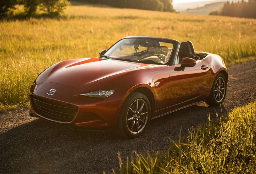 Mazda MX-5 SKYACTIV-G 1.5 SKYCRUISE 6MT