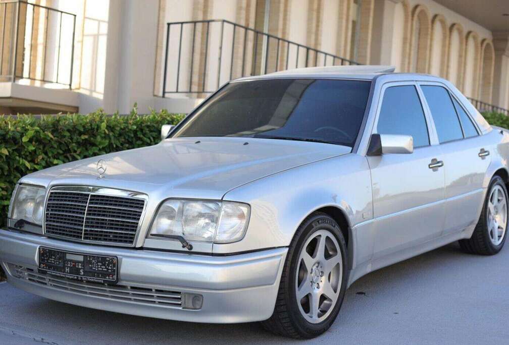 Mercedes-Benz 500 E