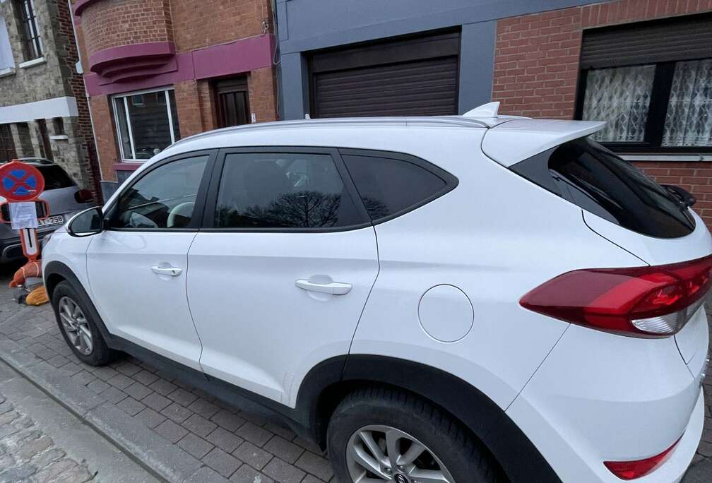 Hyundai 1.7 CRDi 2WD Launch Edition ISG