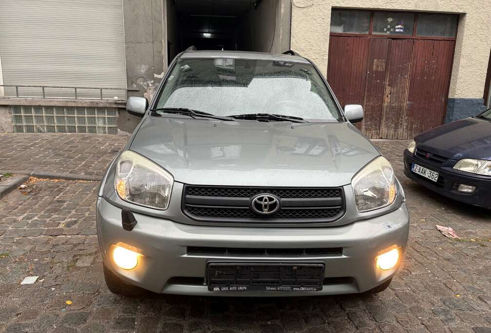 Toyota 2.0i VVT-i 16v 4x4 Full Option uniquement l’export