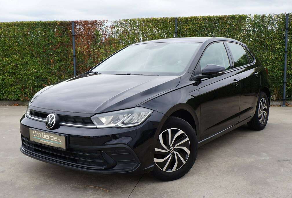 Volkswagen 1.0 TSI 95 pk Life Navigatie Camera Pdc Carplay 12m Garantie