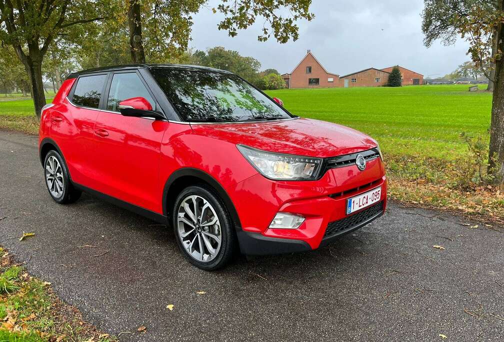 SsangYong Tivoli 1.6i e-XGi 2WD Sapphire