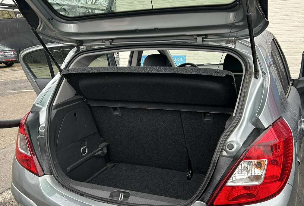 Opel Corsa 1.2i Enjoy