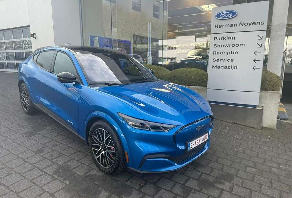 Ford Extended Range RWD