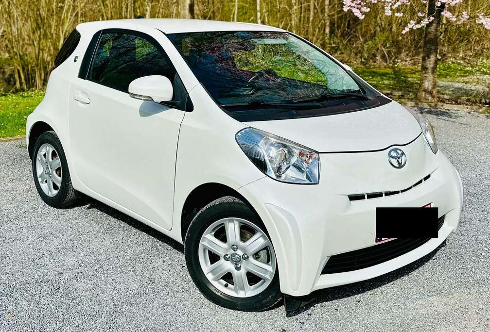 Toyota iQ 1.0i VVT-i Sol