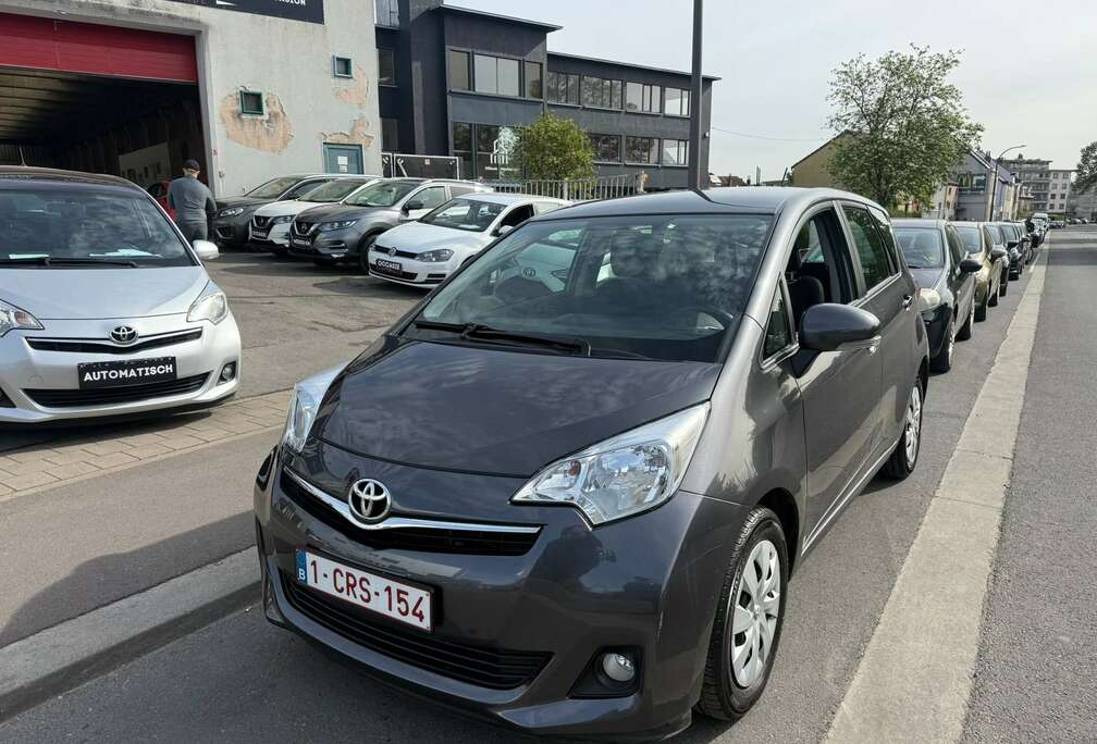 Toyota Verso S 1.4 D-4D Luna