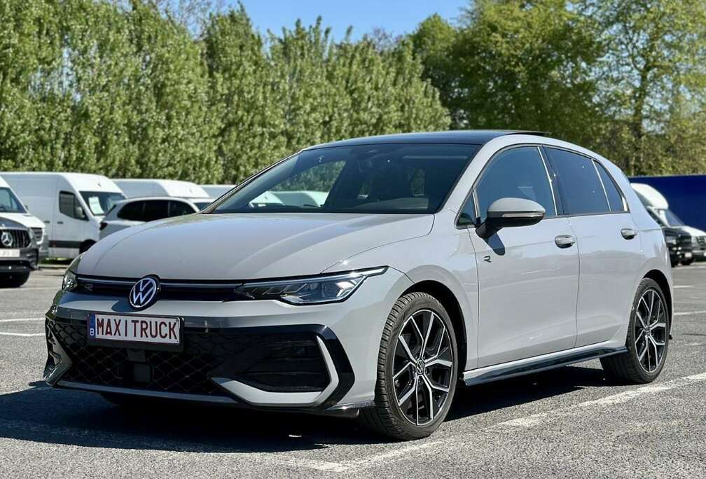 Volkswagen R-line 1.5 e TSI - 24.500€ - Leasing 803€/M - REF 8454