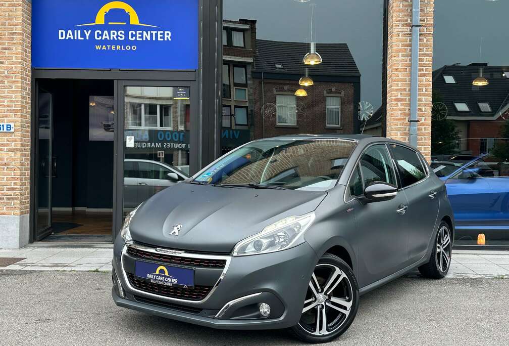 Peugeot 1.2 GT Line Pano I Navi I Cam I Clim I S.chauff I