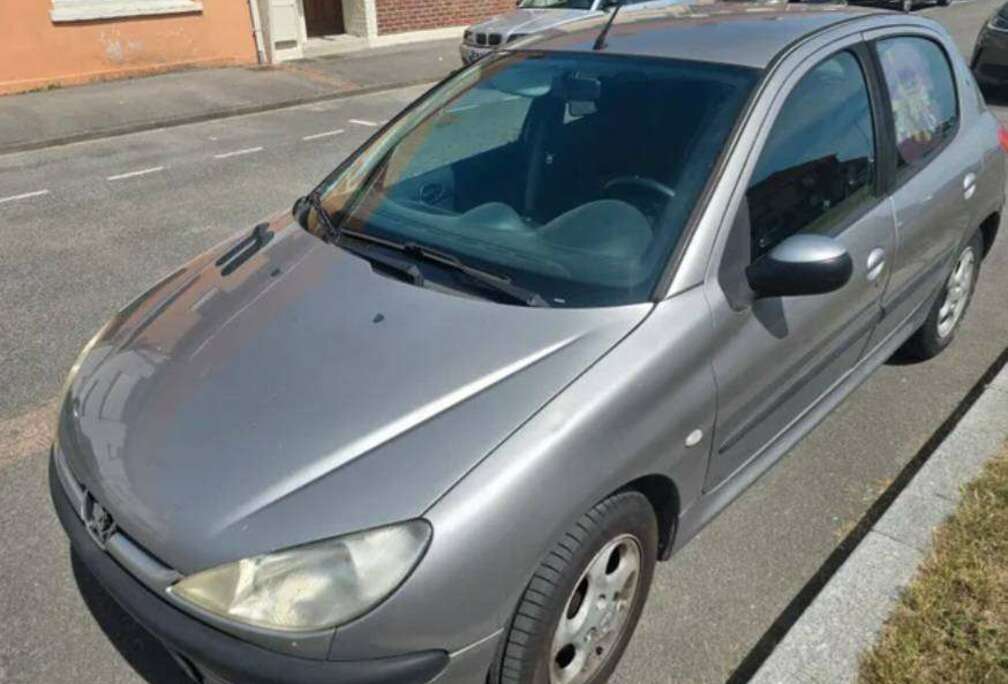 Peugeot 1.1i Enfant Terrible