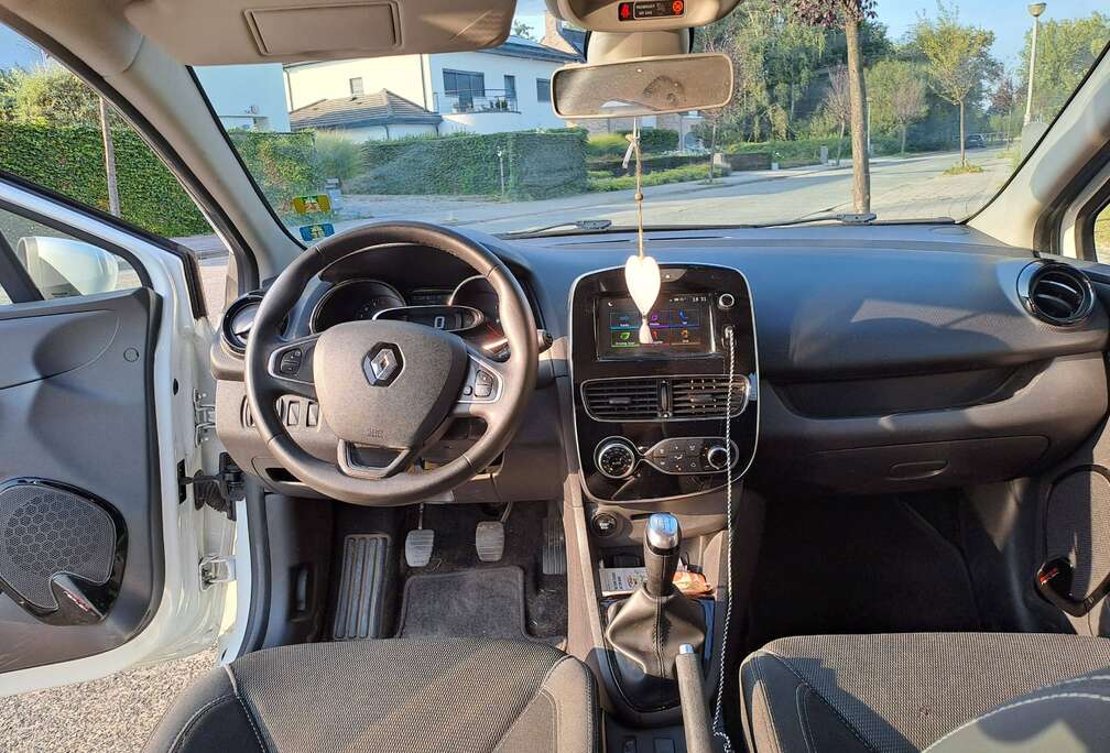 Renault Clio 1.2i Expression Quickshift