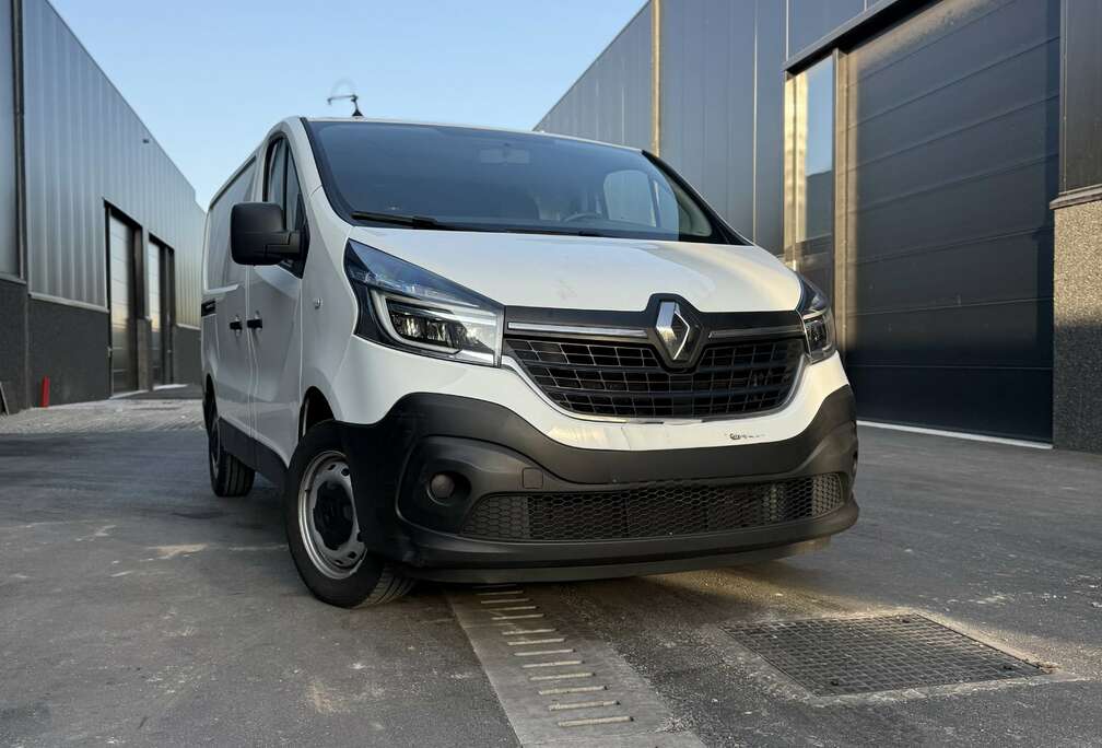 Renault auto met keuring 13200.  btw in. 2L diesel euro6