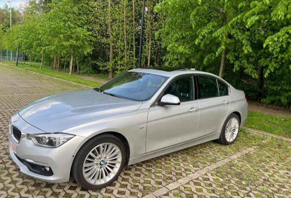 BMW 318i Toit ouvrant  luxury line automatique