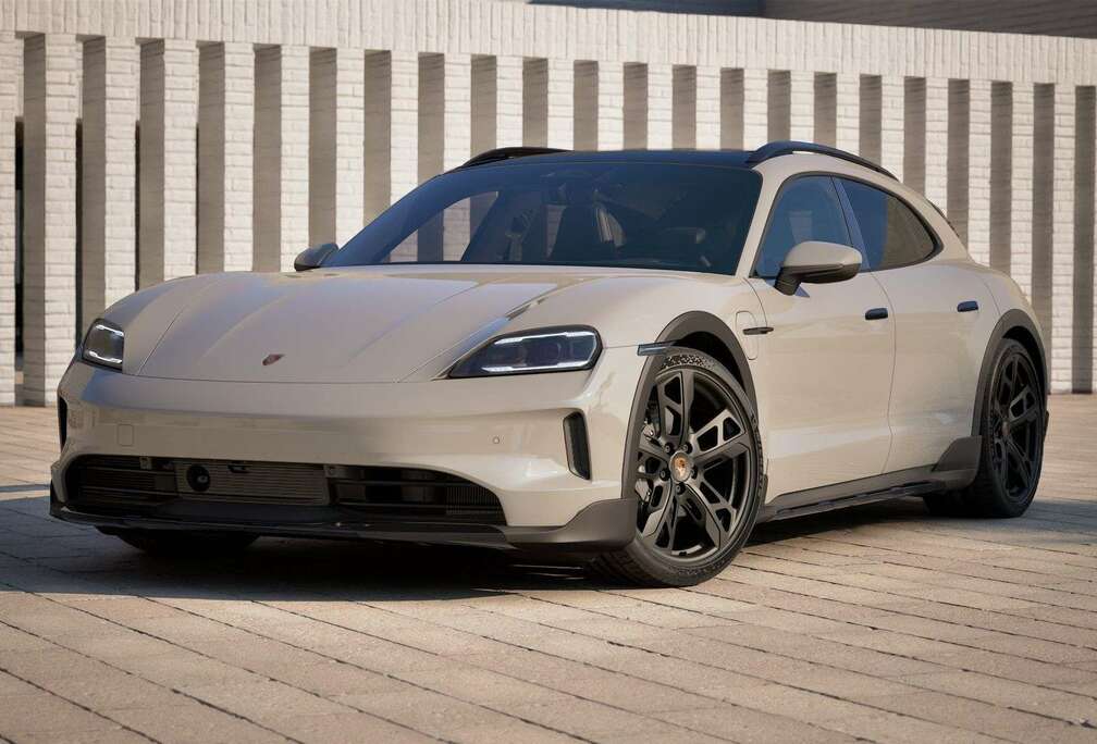 Porsche 4 CT FACELIFT BATT+/OFFR-DES/PAN/MATR/AIR/ACC/BOSE