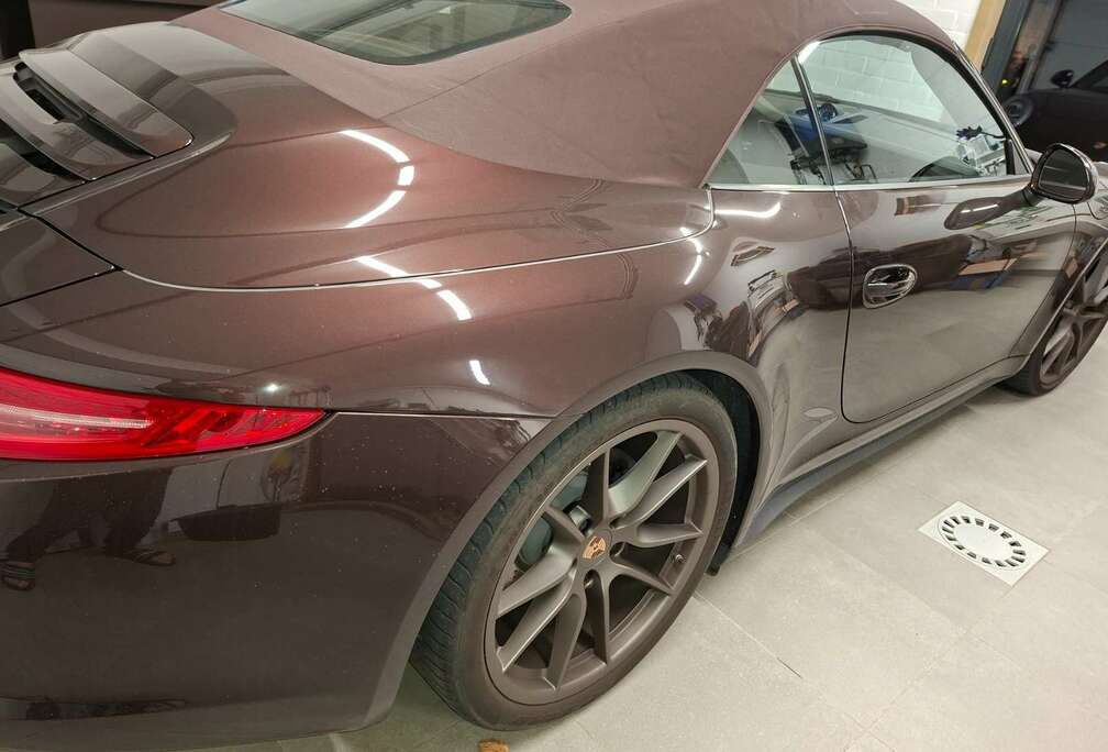 Porsche 911 Carrera 4 Cabriolet PDK
