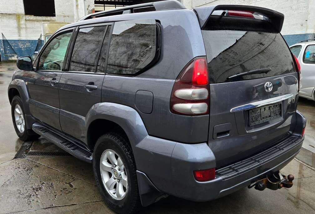 Toyota Landcruiser 3.0 Turbo D4D VIP 8pl.