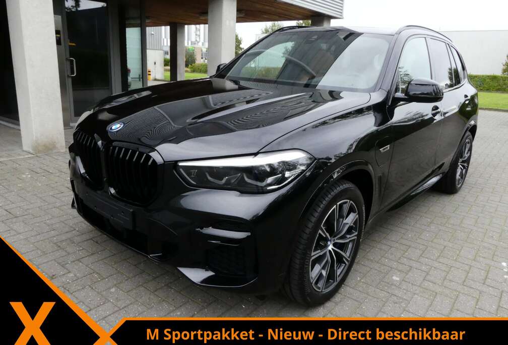BMW 45e-NEW-Pano-Mpack-Towbar-Comf seats-Ledbrown-FULL