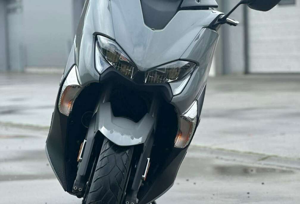 Akrapovic