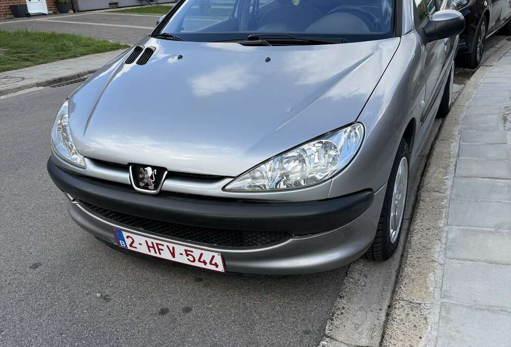 Peugeot 1.4 HDi Enfant Terrible Demande D’immatriculation