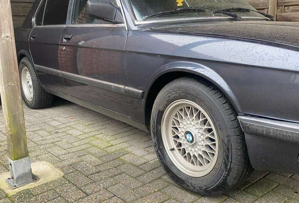 BMW 524td