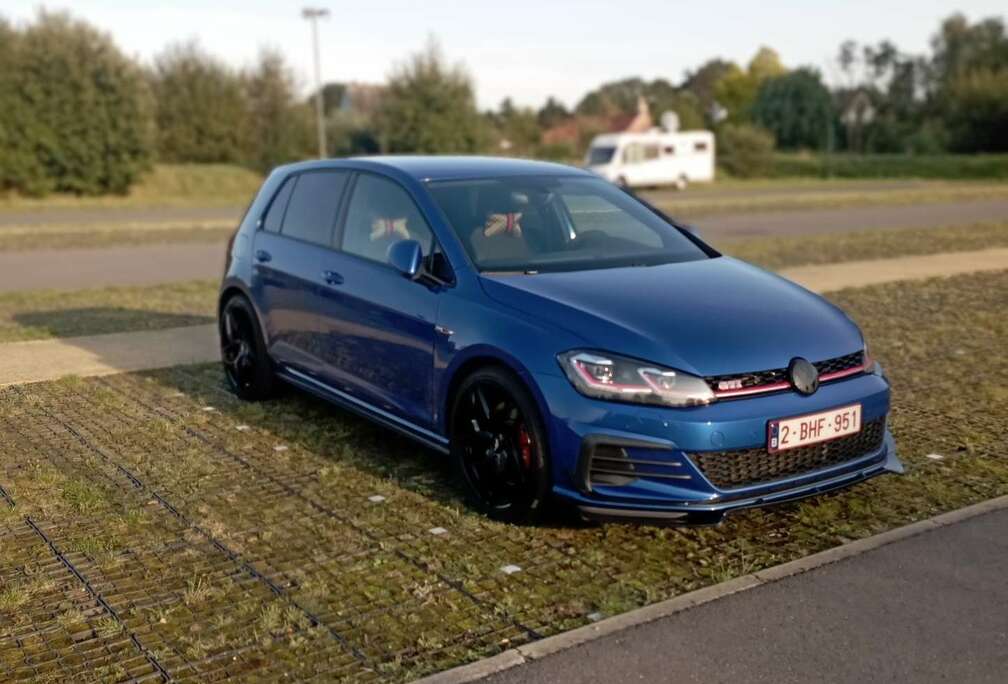 Volkswagen 2.0 TSI 245 DSG7 Performance