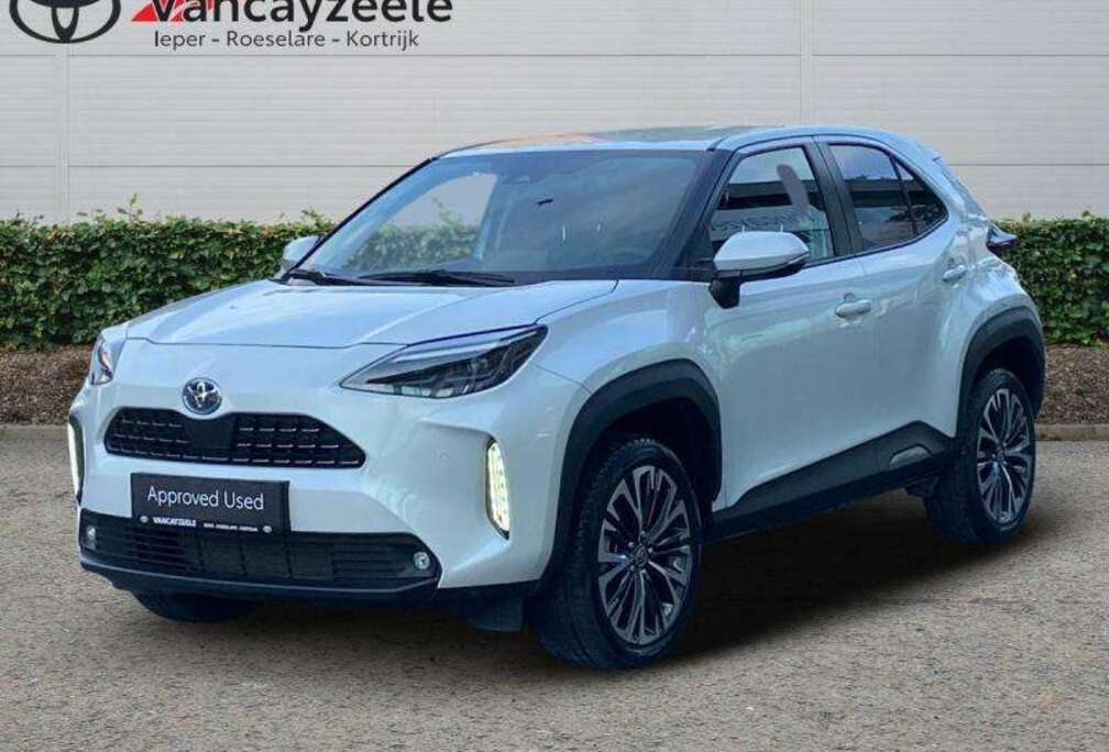 Toyota Elegant +cam+nav+sens V&A