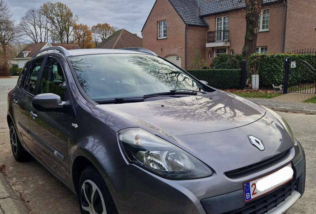 Renault Clio 1.5 dCi TomTom LIVE FAP 104g.