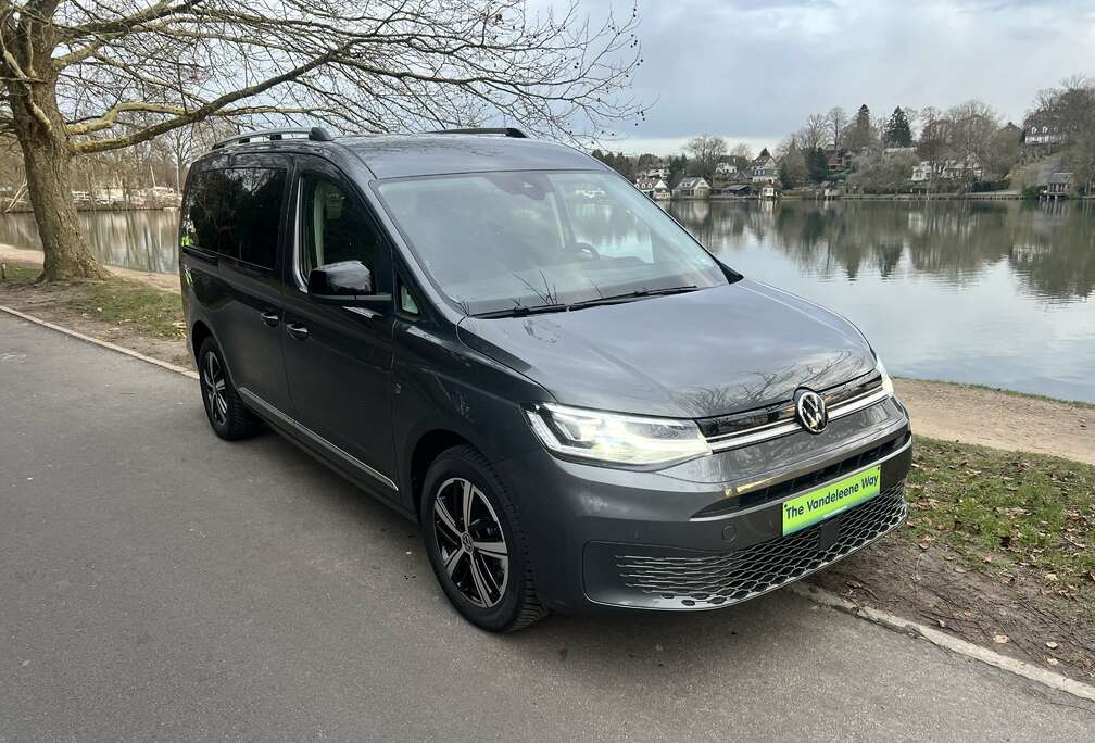 Volkswagen Double cabine//LED//100%DEDUCTIBLE//CARPLAY