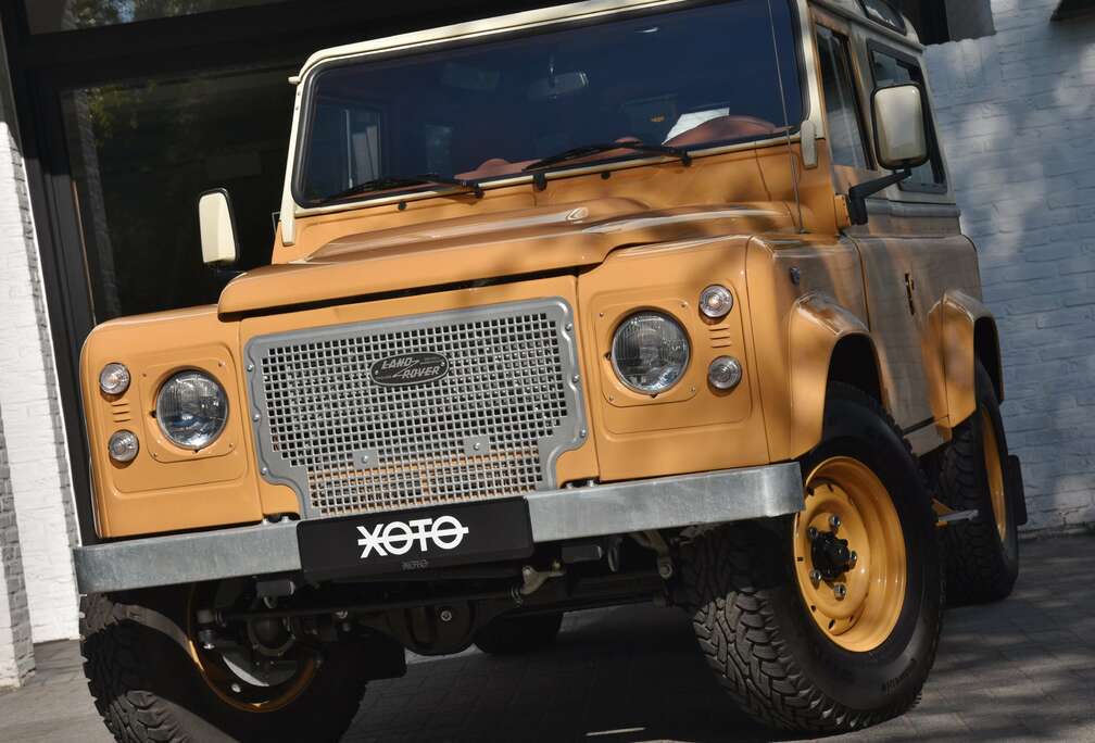 Land Rover 90 HERITAGE *** FULL RESTORATION / LIKE NEW ***