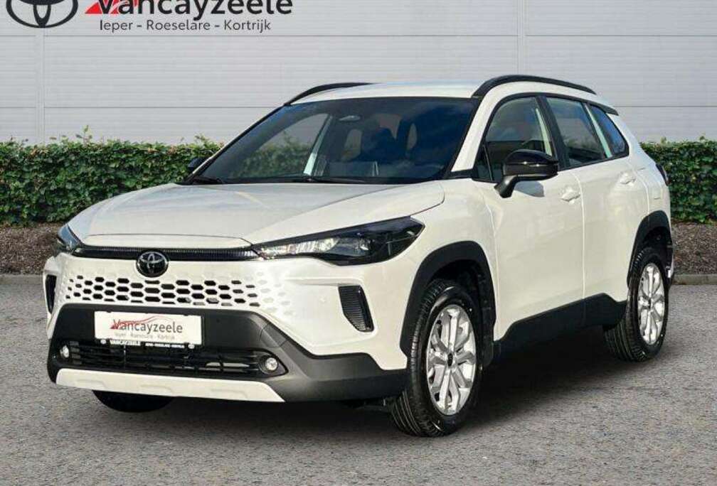 Toyota Dynamic+Safetypack+cam+nav+sens V&A