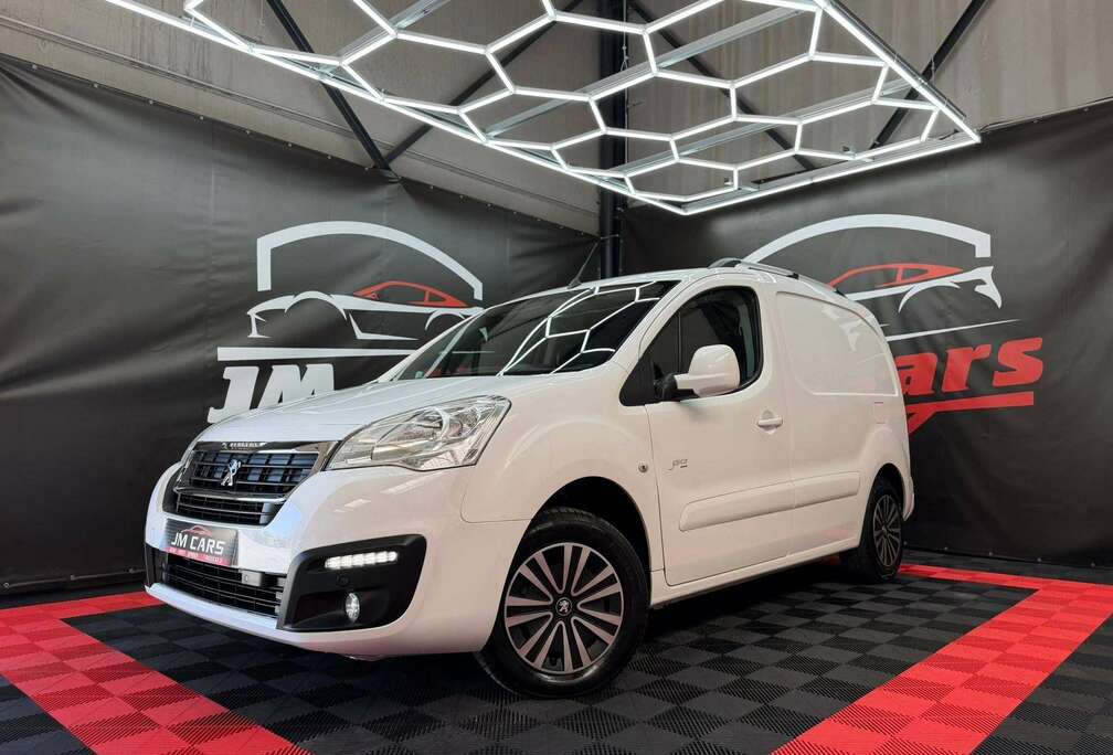 Peugeot 1.6 BlueHDi L1H1 Premium Pack GALICIA