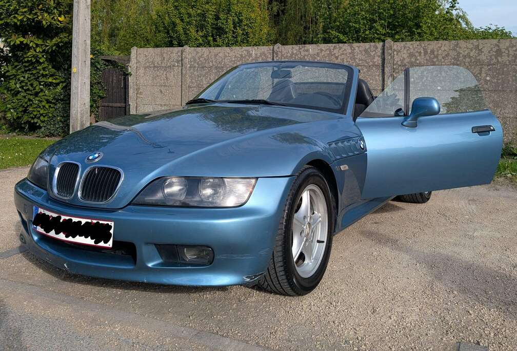 BMW CJ 31 version 02 Roadster bleu