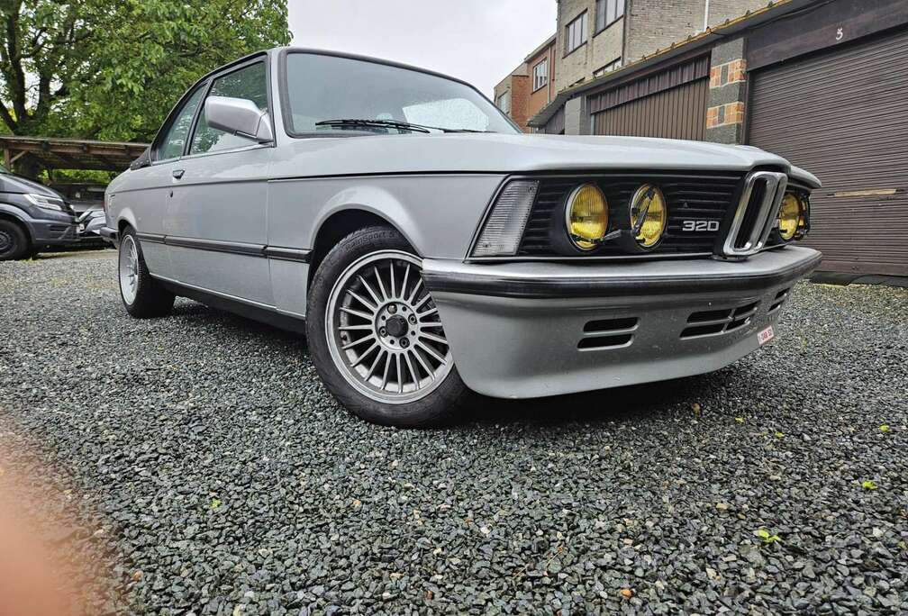Oldtimer 320 Baur