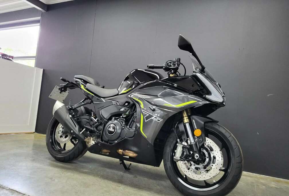 TNT 550 A2 motor met 27km