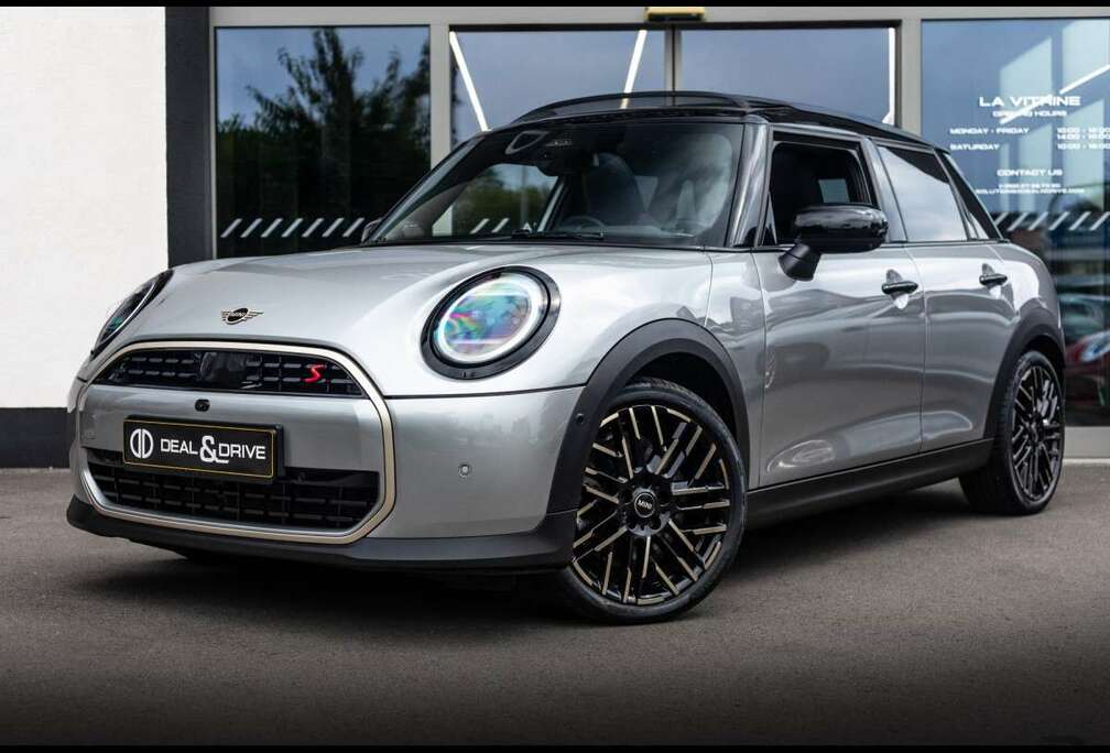 MINI 5-TÜRER AUTO FAVOURED TRIM°XL°WARRANTY 05/30°PANO