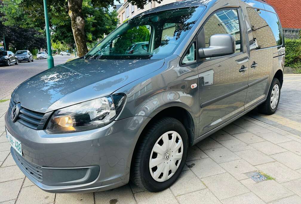 Volkswagen Life 1.6 CR TDi  DSG AUTO. 5 PLACES AIRCO 7500€