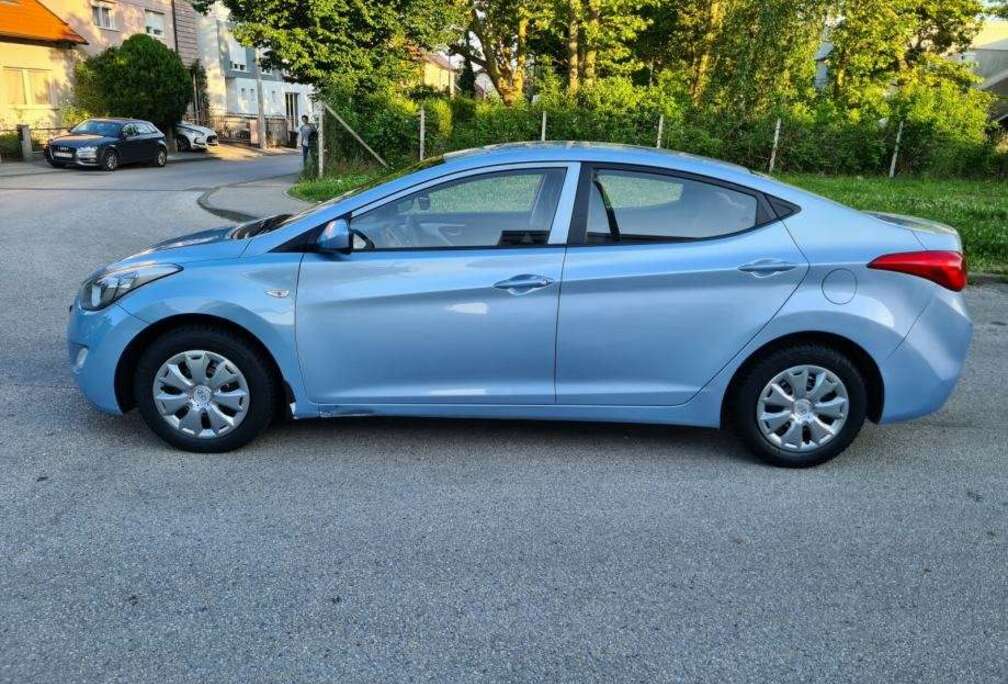 Hyundai Elantra+1.6i+16v+Comfort