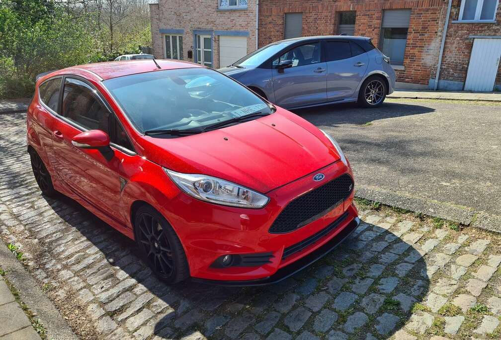 Ford ST2 1.6 EcoBoost