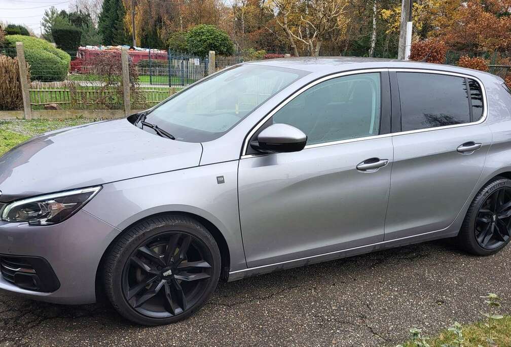 Peugeot SW 1.2 PureTech Tech Edition (EU6.3)