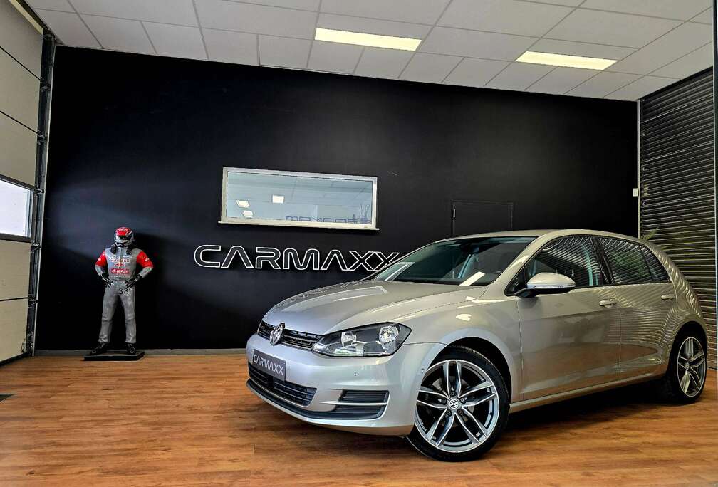 Volkswagen Golf 1.6 TDi top état  full historique  pour 199 euro par mois a crédit véhicule super équipé