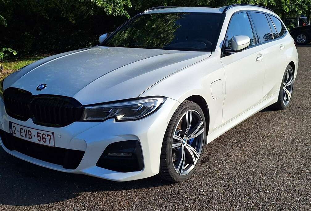 BMW Touring 330e AS PHEV LASERLIGHT, PANORAMA DAK, BTW