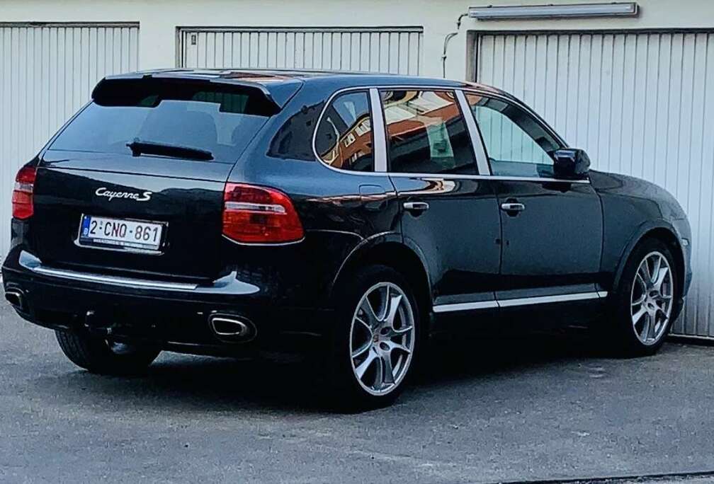 Porsche 3.6i V6 Tiptronic S