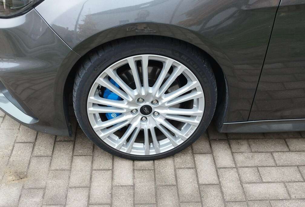 Ford Focus 2.3 EcoBoost rs
