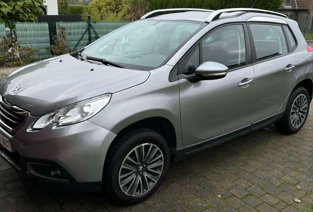 Peugeot 2008 1.2i PureTech Access