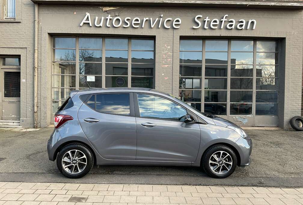 Hyundai FULL OPTION ** AIRCO