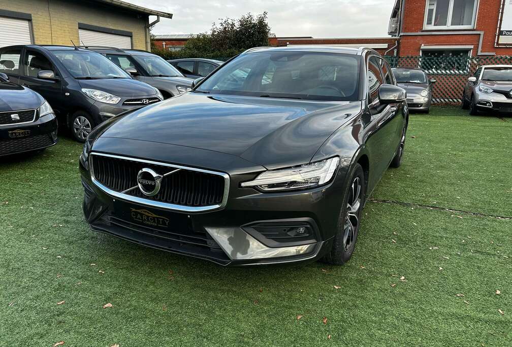 Volvo 2.0 B3 MOMENTUM PRO*MILD HYBRIDE*BTW AFTREKBAAR