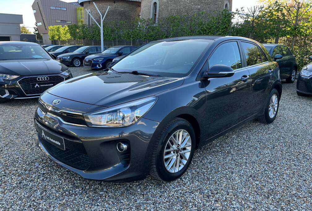 Kia Rio 1.4 CRDi*GARANTIE*1ER PROP*CARPLAY*CRUISE*NAVI*CAMERA DE RECUL