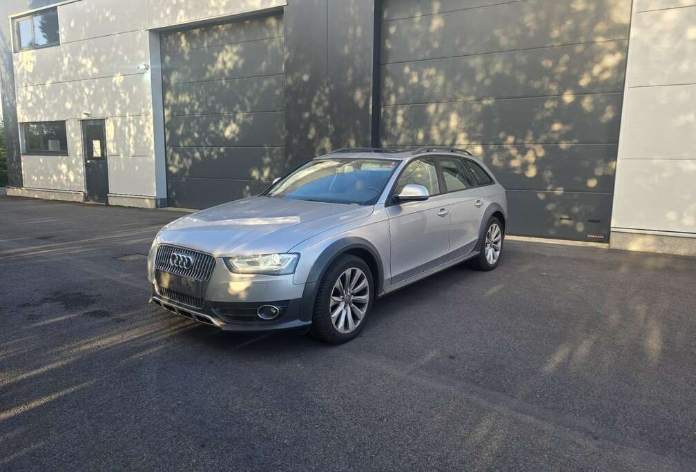 Audi A4 Allroad 3.0 TDI V6 Quattro Clean Diesel S troni