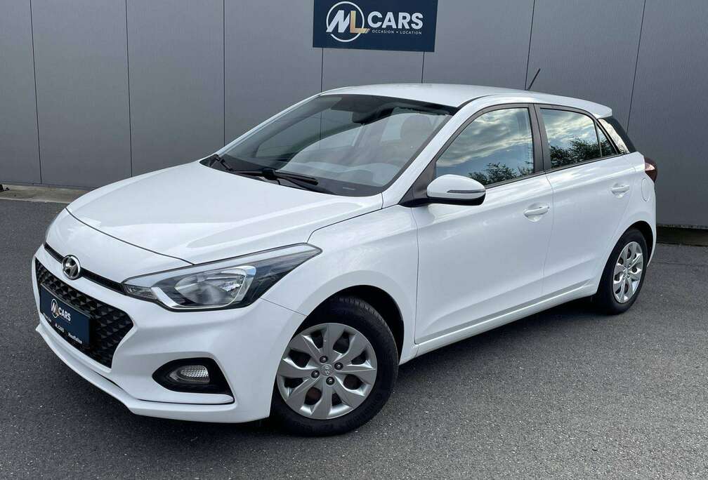 Hyundai 1200 ESSENCE 5 PORTES